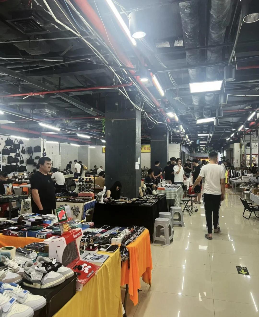 深圳華強北鬼市購物指南 計算機零配件批發必買清單